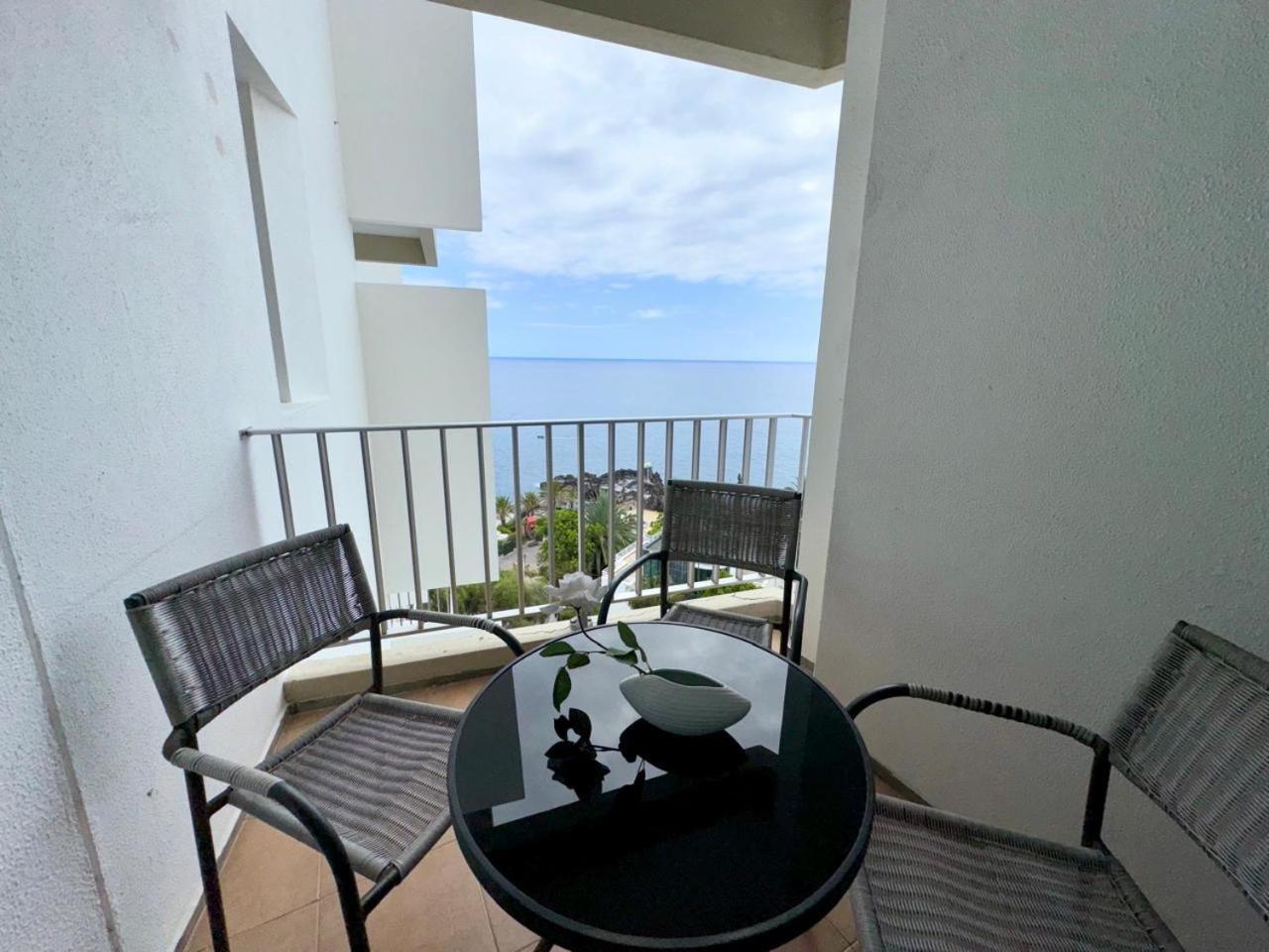 Apartamentos Do Mar Funchal Exteriör bild