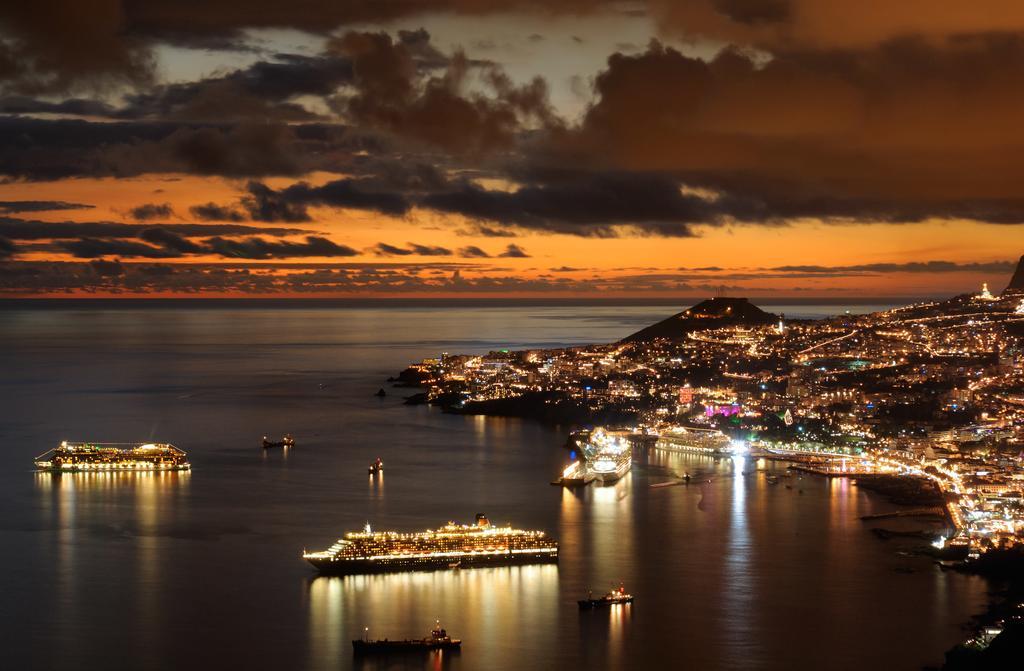 Apartamentos Do Mar Funchal Exteriör bild