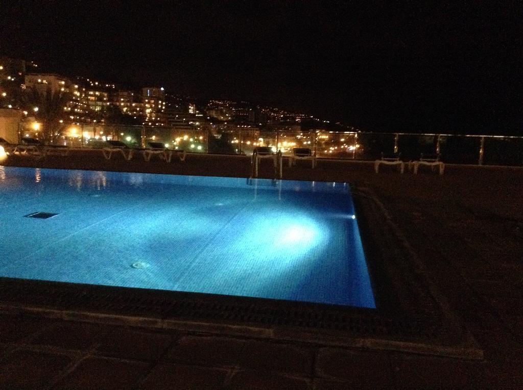 Apartamentos Do Mar Funchal Exteriör bild