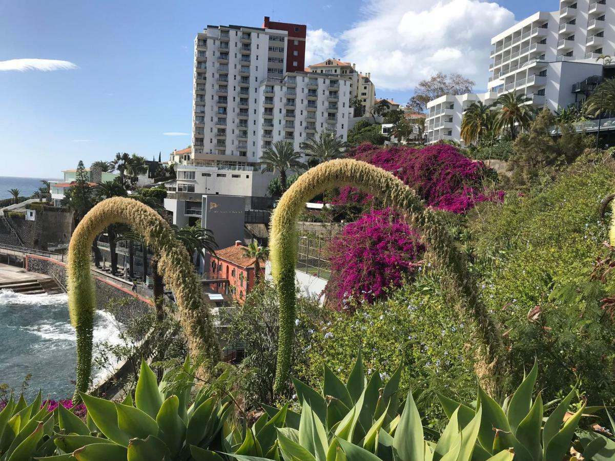 Apartamentos Do Mar Funchal Exteriör bild